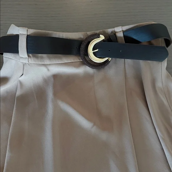 Zara - Picture 2 of 4